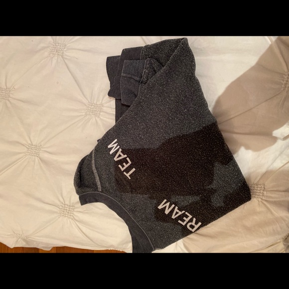 Wildfox crewneck - Picture 2 of 2